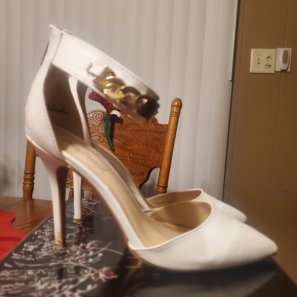 Anne Michelle, Size 9, all White - Picture 3 of 4